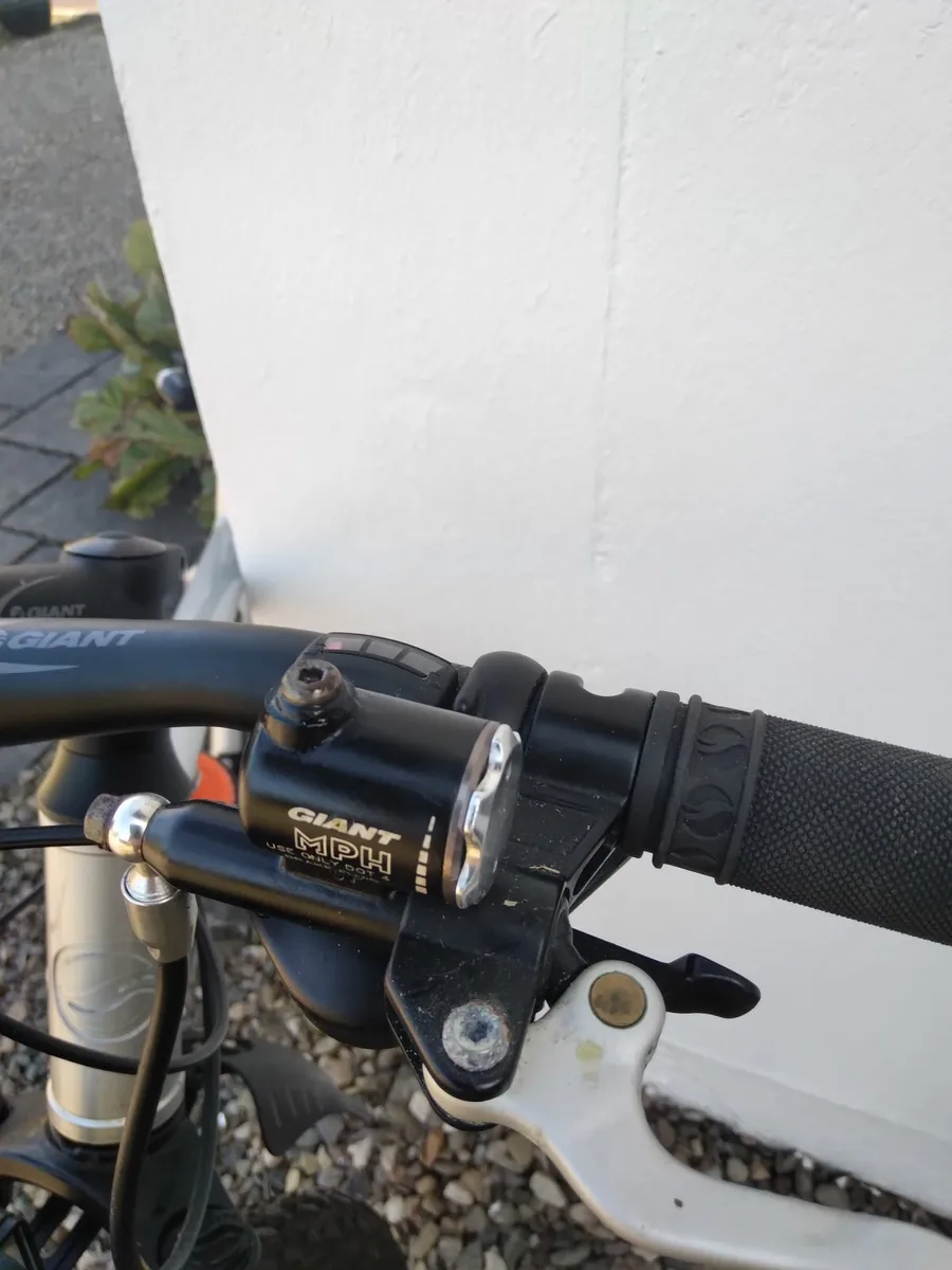 Giant xtc 4.5 mountain bike - Image 4