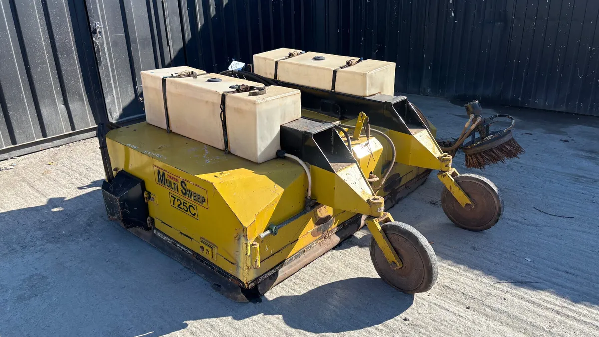 Multi-Sweep 725C Hydraulic Sweeper - Image 2