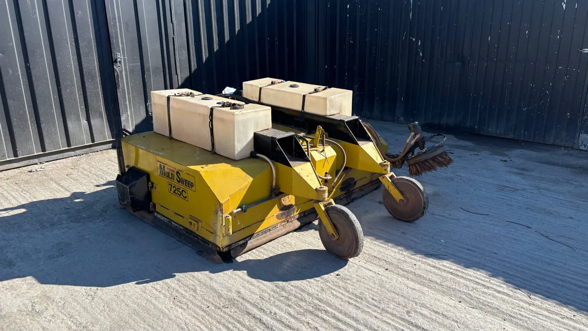 Multi-Sweep 725C Hydraulic Sweeper - Image 1