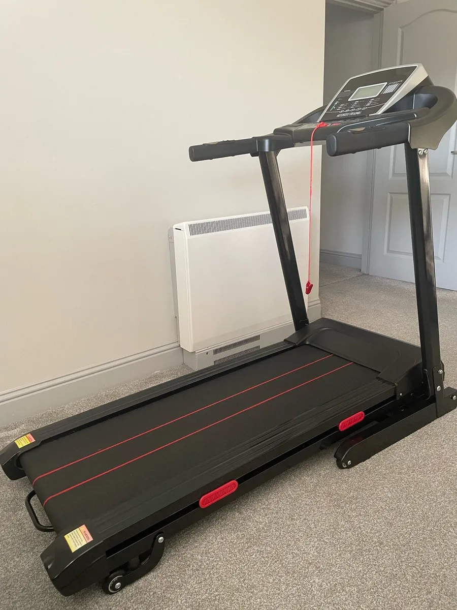 Treadmill for sale. - Image 3