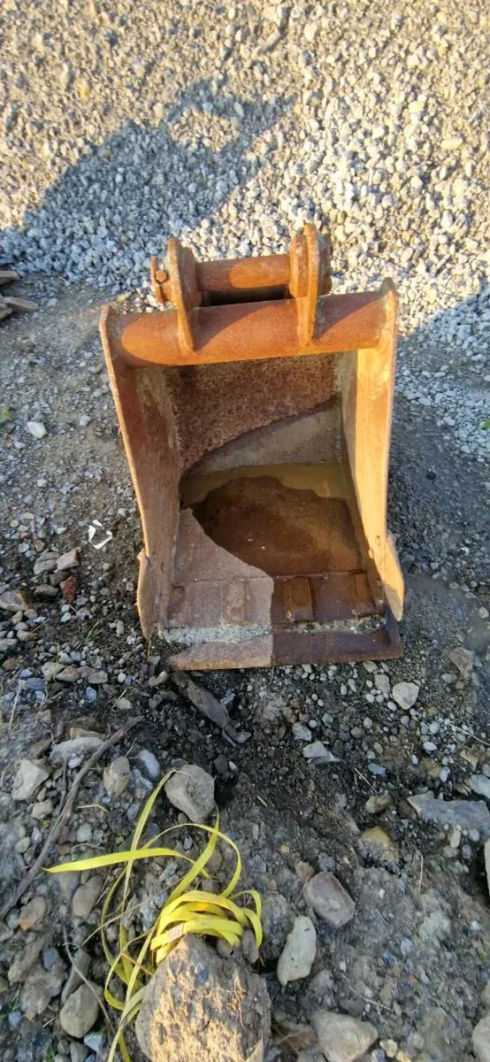 4 Tonne Hitachi Digger - Image 3