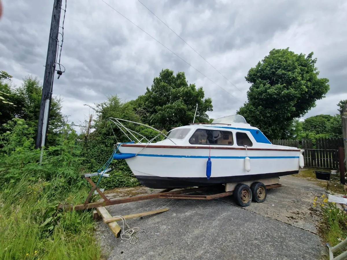 Boat engine - Image 2