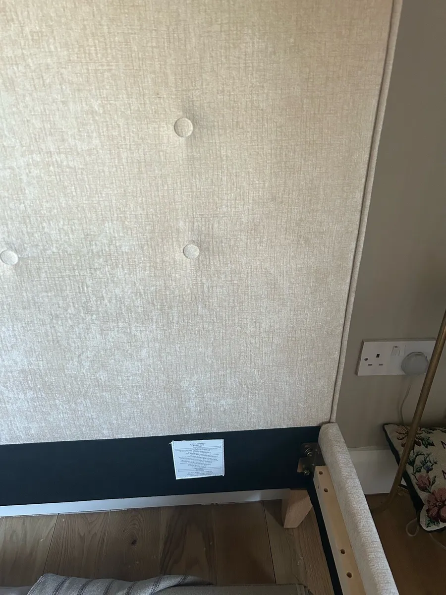 King bed - Image 4
