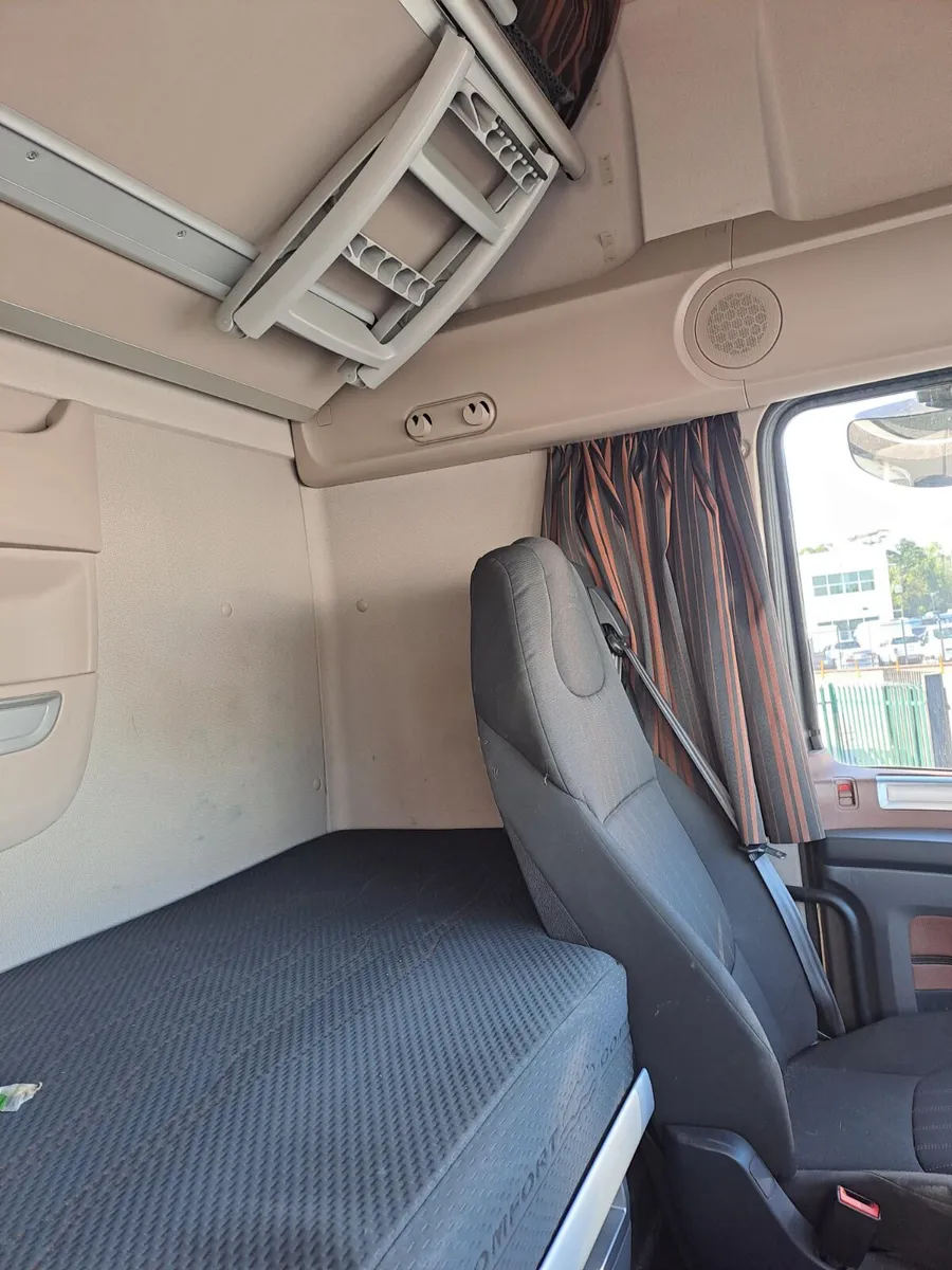 DAF XF FTP 480 Super Space Cab 6x2 Unit - Image 3