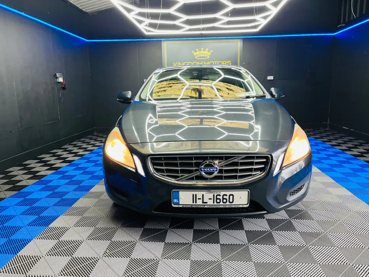 Volvo S60 ,NCT 05/26 - Image 4