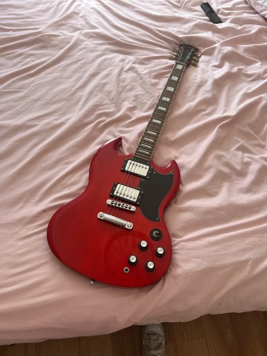 electric guitar - Image 1