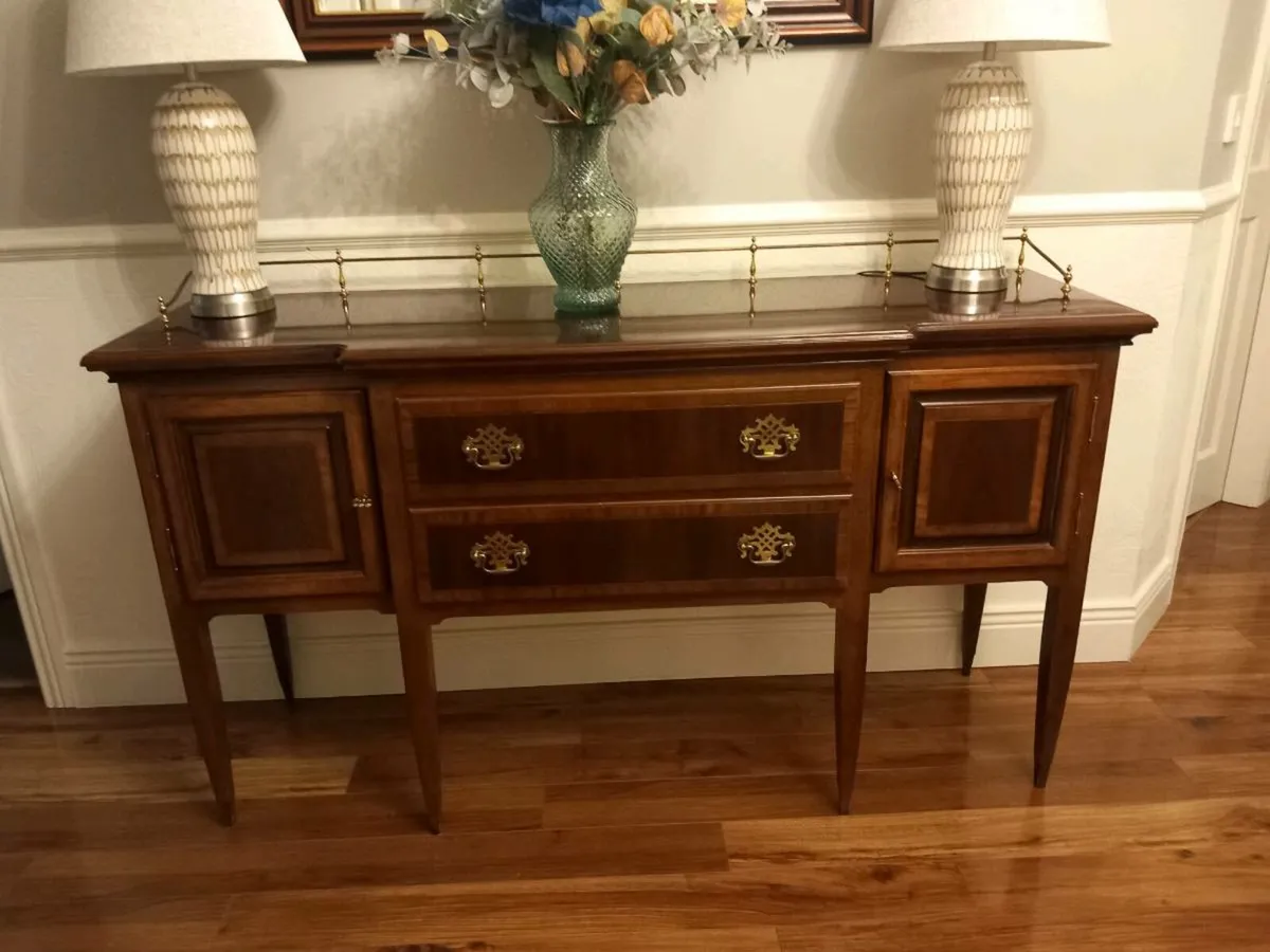 Stunning Sideboard  PRICE DROP - Image 3