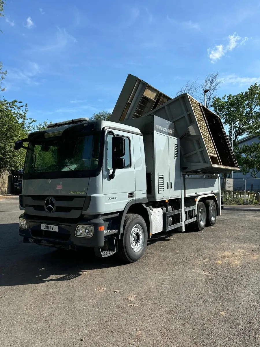 Mercedes-Benz Rsp Suction excavator/vac ex 2011 - Image 3