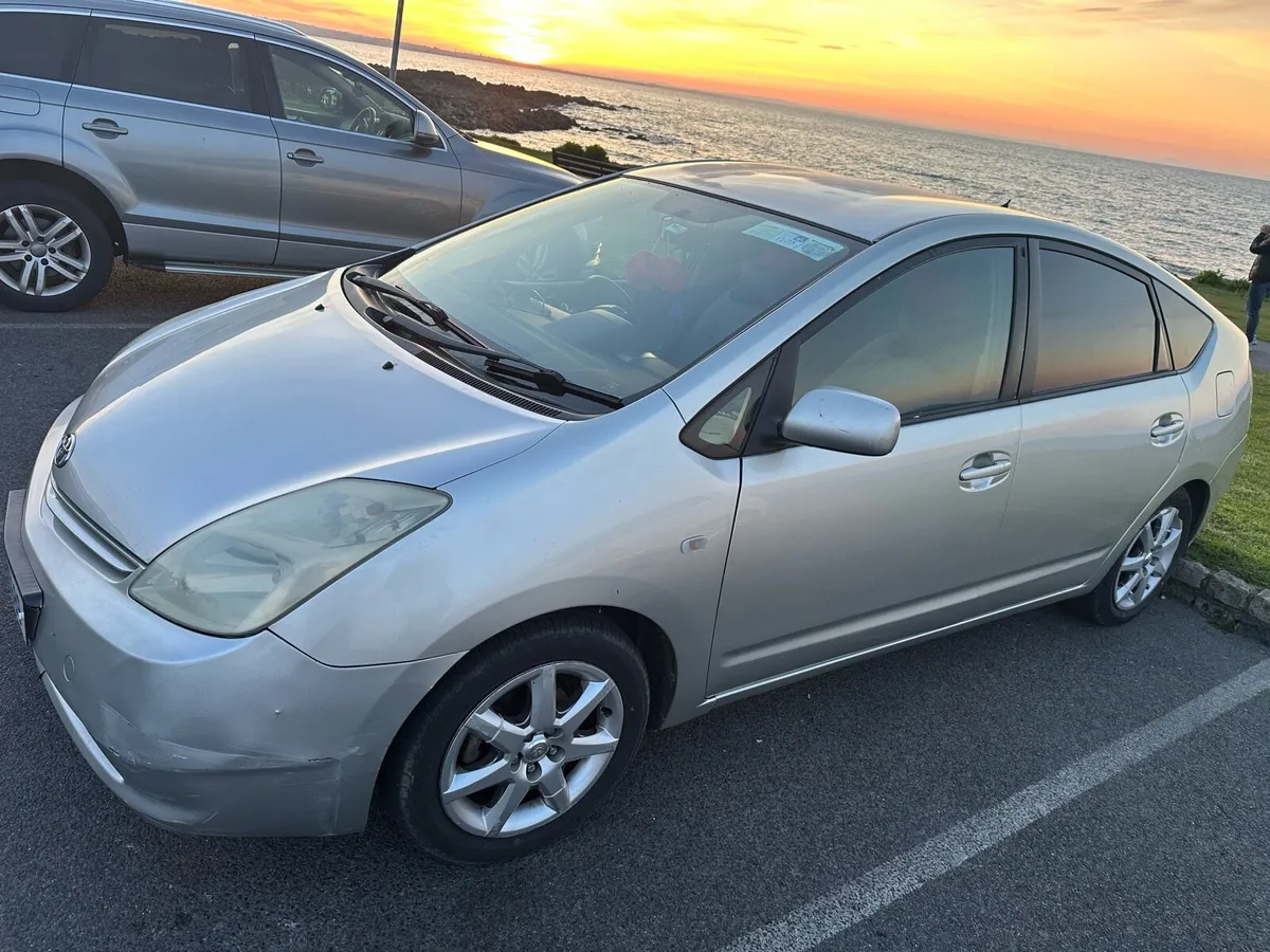 Toyota Prius - Image 2