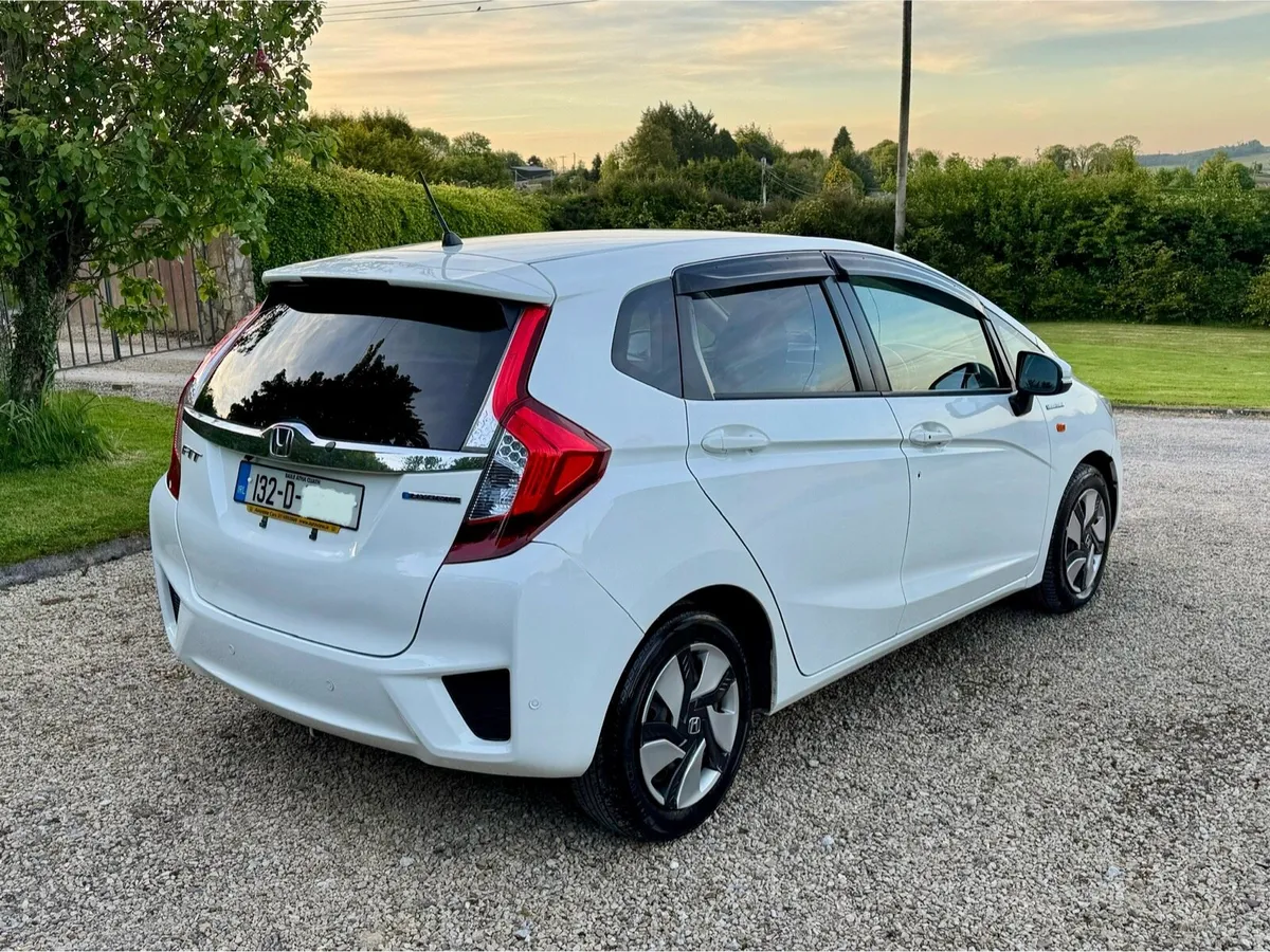 ✅€5795✅ 2013 Honda Fit Automatic 1.3 Hybrid - Image 2