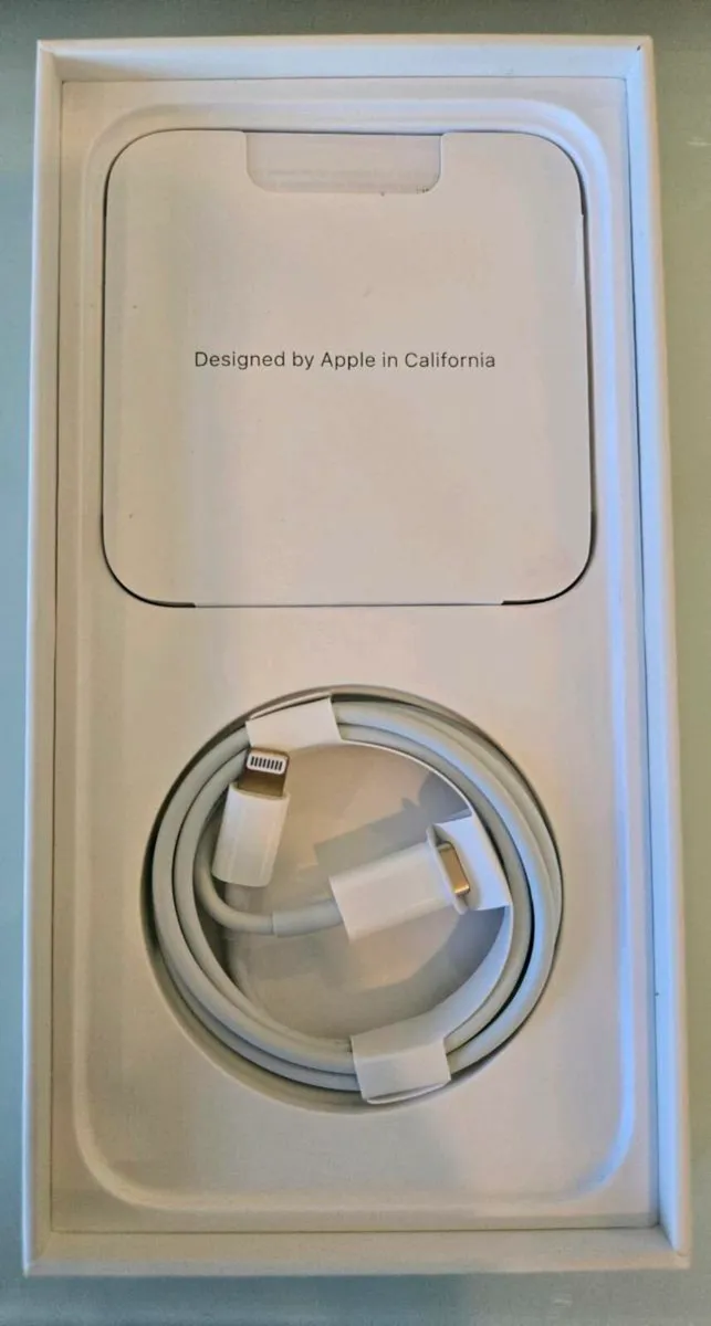 Iphone 14 Plus 128GM midnight Black - Image 1