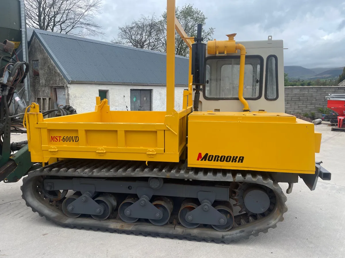 Morooka MST 600 VD with Vibrating Post Driver - Image 1