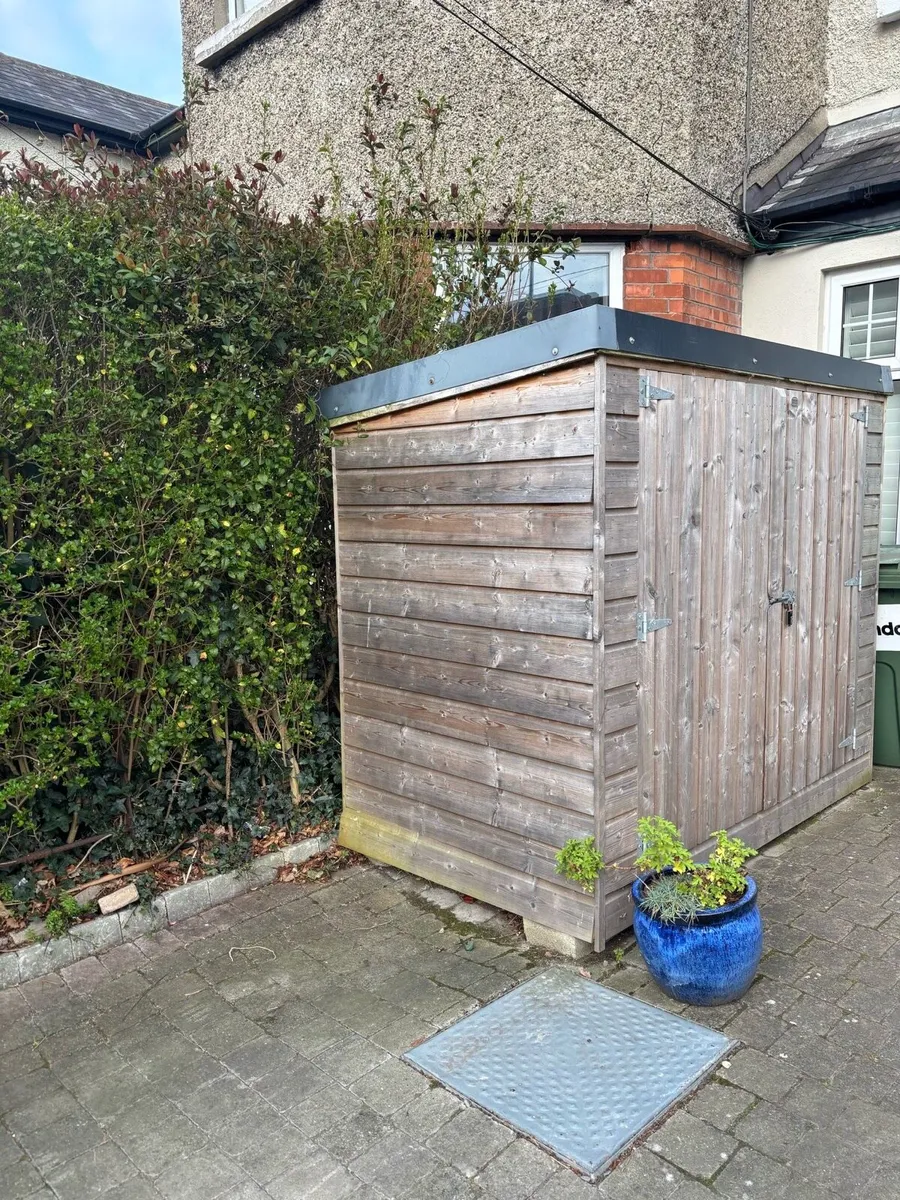 Large shed (3 to 4 bikes) - Image 3