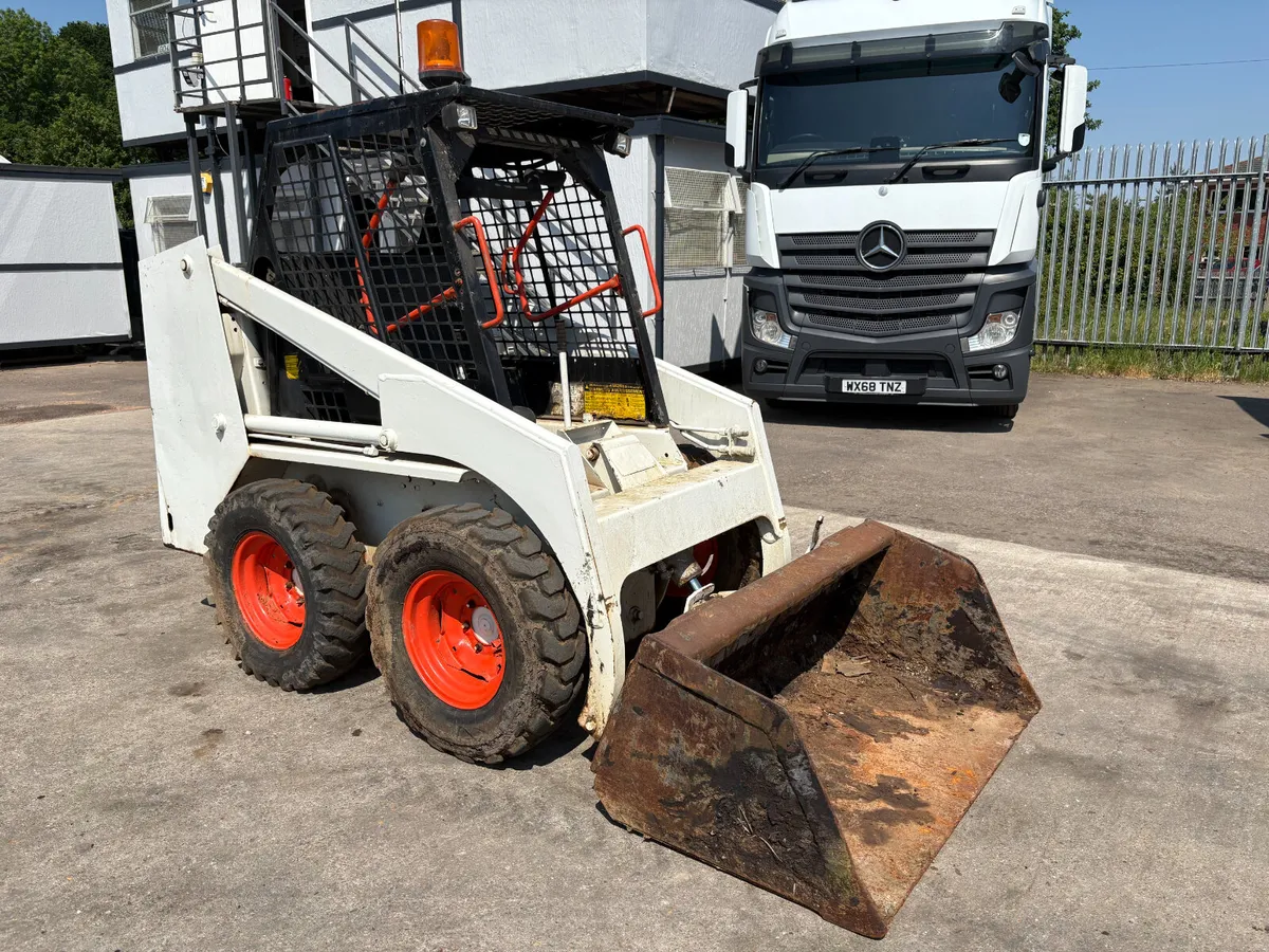 BOBCAT 641 SKID STEER LOADER LOW HOURS - Image 3