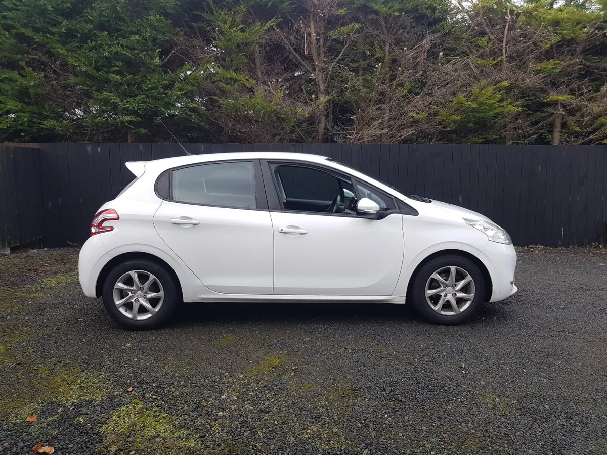 PEUGEOT 208.. 1.2 cc.. NCT PASS TODAY - Image 4