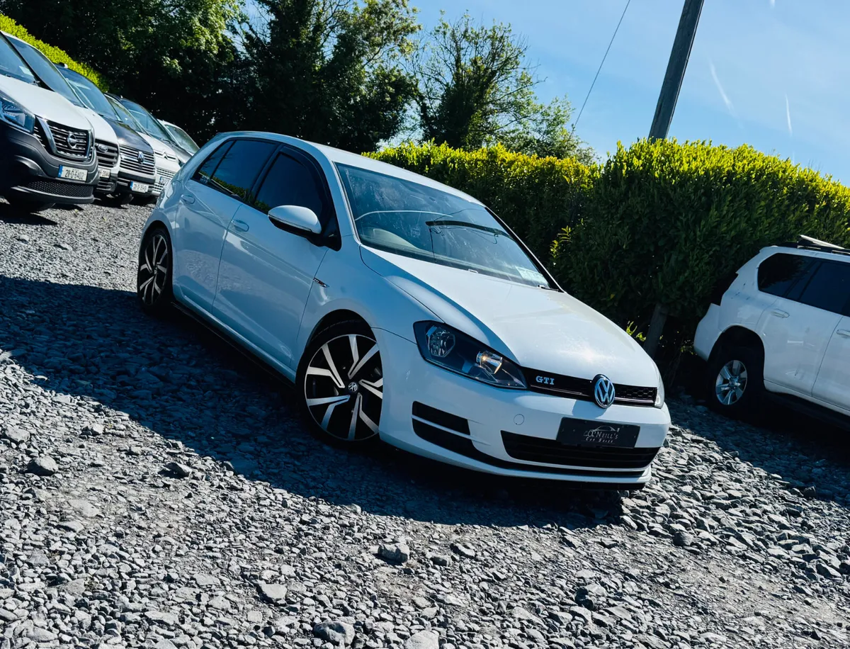 Volkswagen Golf 2015 1.2 TSI S BLUEMOTION*READ ADD - Image 1