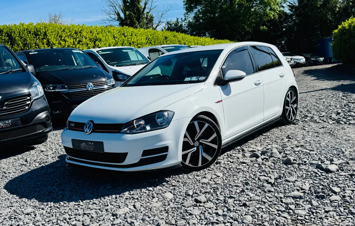 Volkswagen Golf 2015 1.2 TSI S BLUEMOTION*READ ADD - Image 2
