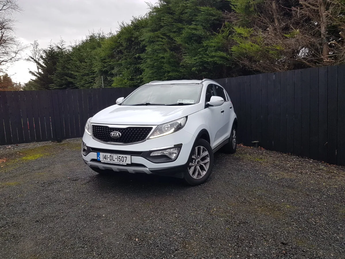 141 SPORTAGE .. LEATHER SEATS..NCT TODAY - Image 2