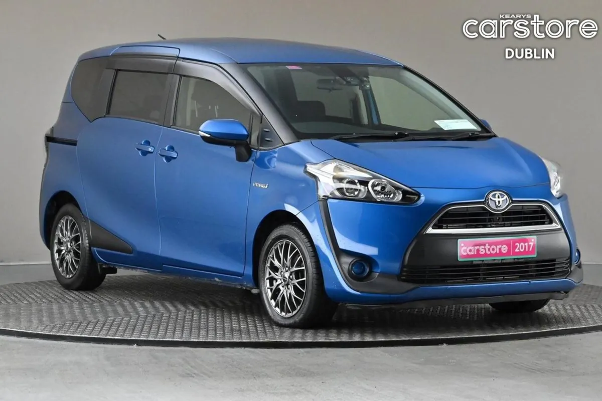 Toyota Sienta 1.5 Hybrid 7seats  reverse Cam el. - Image 1