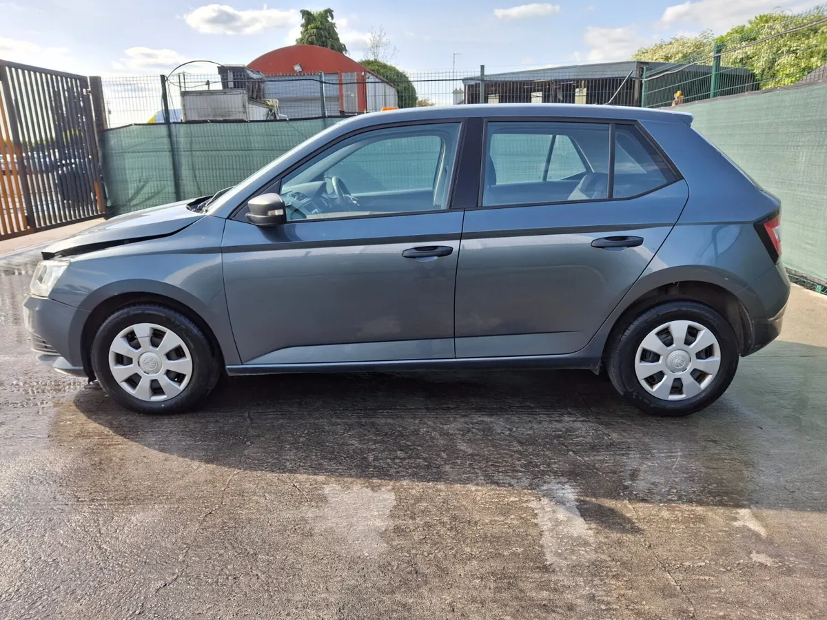 2016 Skoda FABIA  1.0L Petrol - Image 4