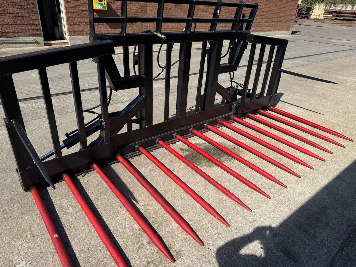 12ft Folding Silage Fork - Image 1