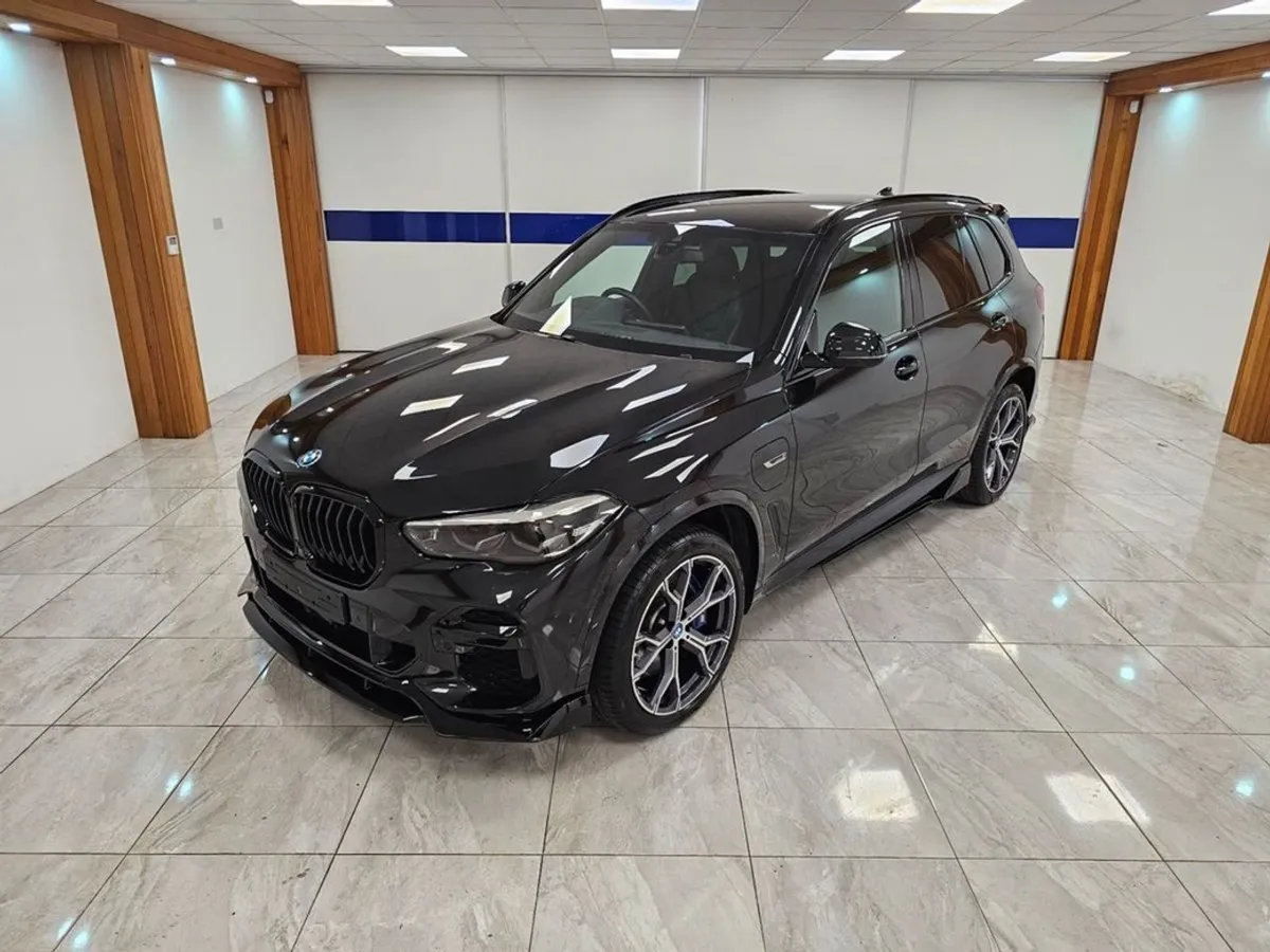 BMW X5 M Performance Exterior - Image 2