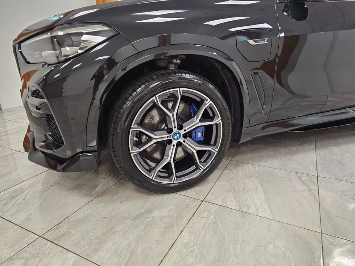 BMW X5 M Performance Exterior - Image 3