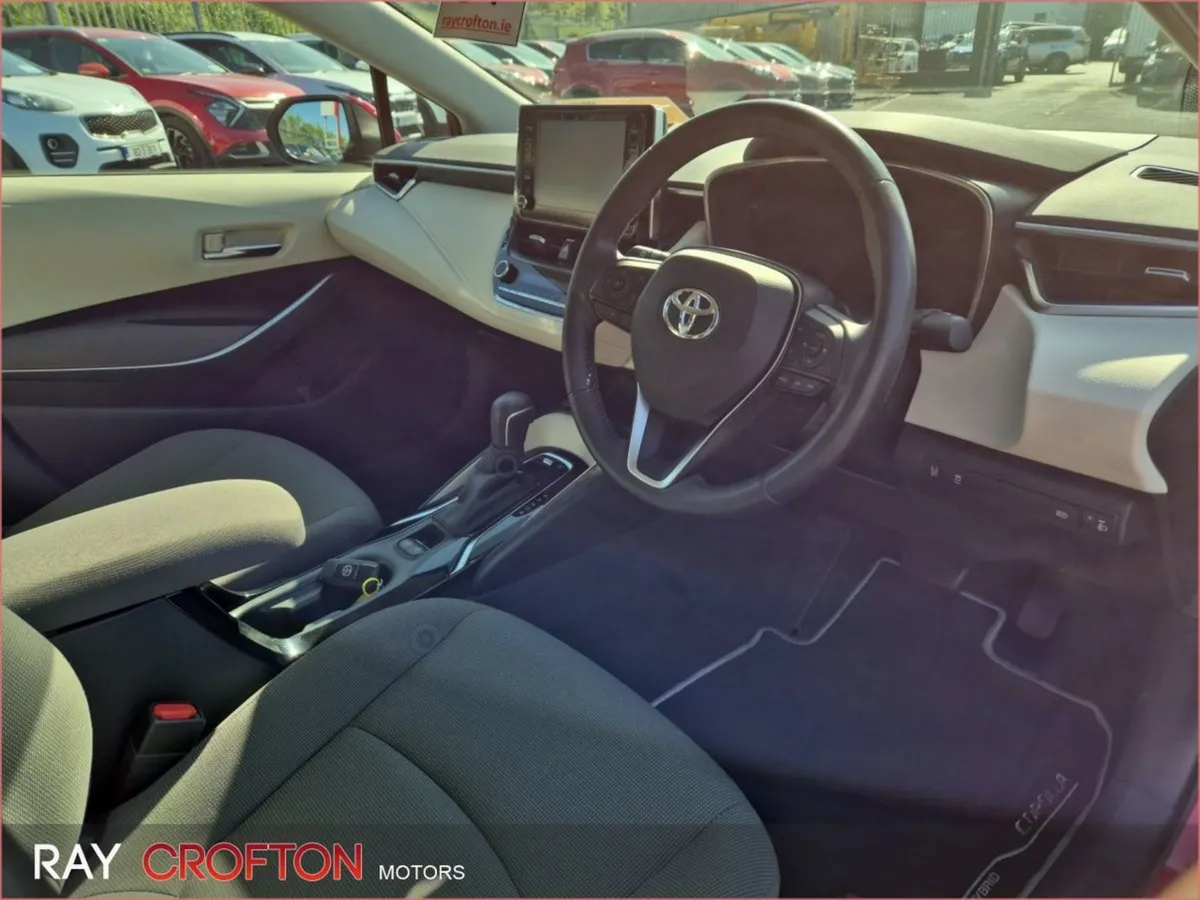 Toyota Corolla 1.8 Hybrid Luna Sport Saloon - Image 2