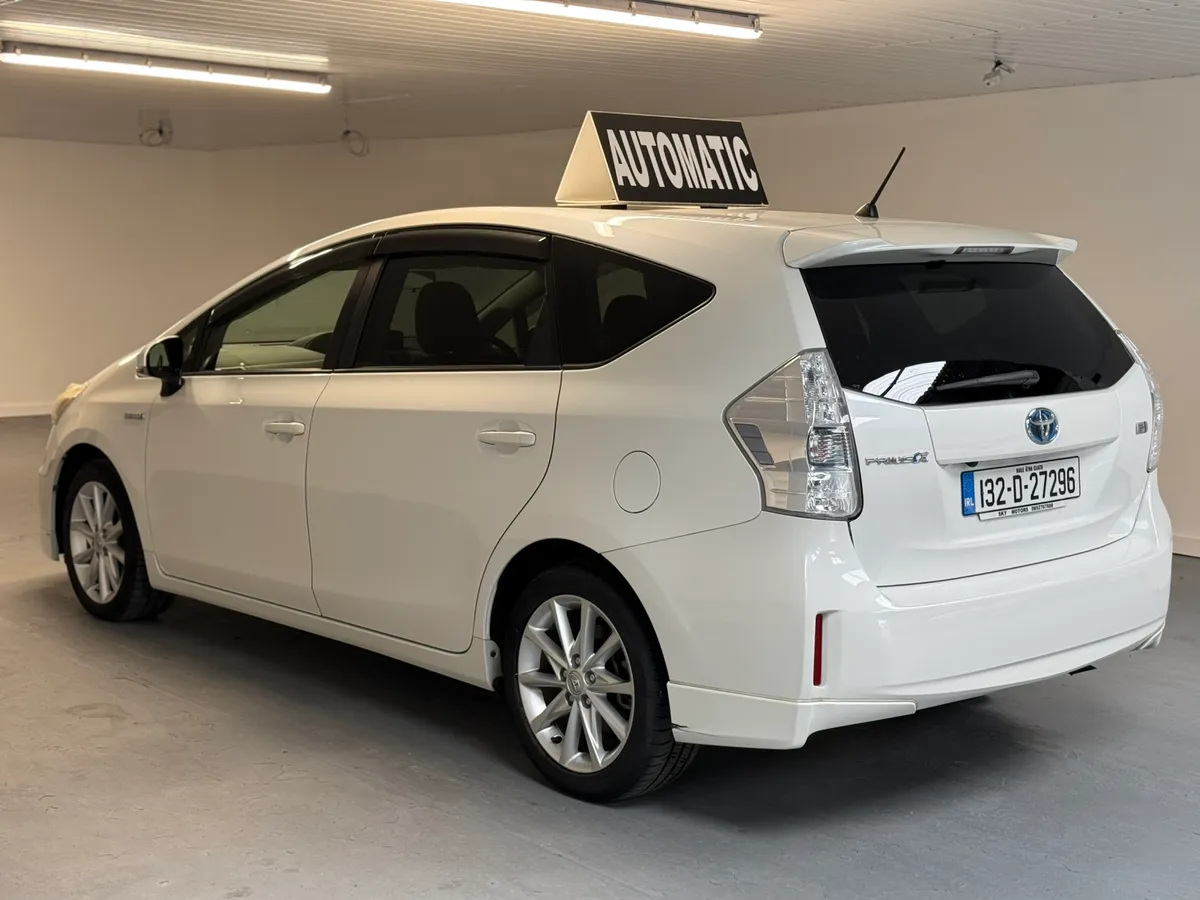 2013 Toyota Prius Plus/alpha 1.8Hybrid auto 7Seats - Image 4