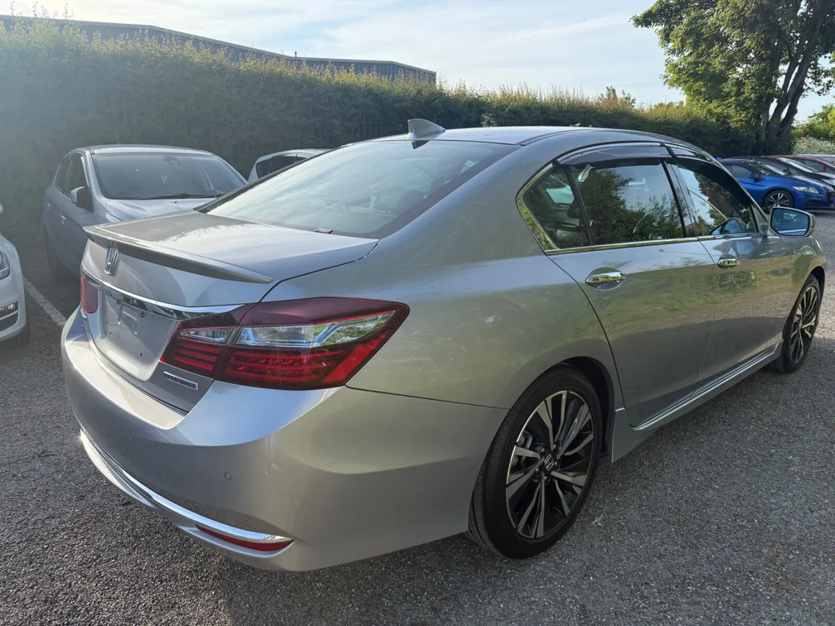 Honda Accord 21000km!!! best spec!!! - Image 3