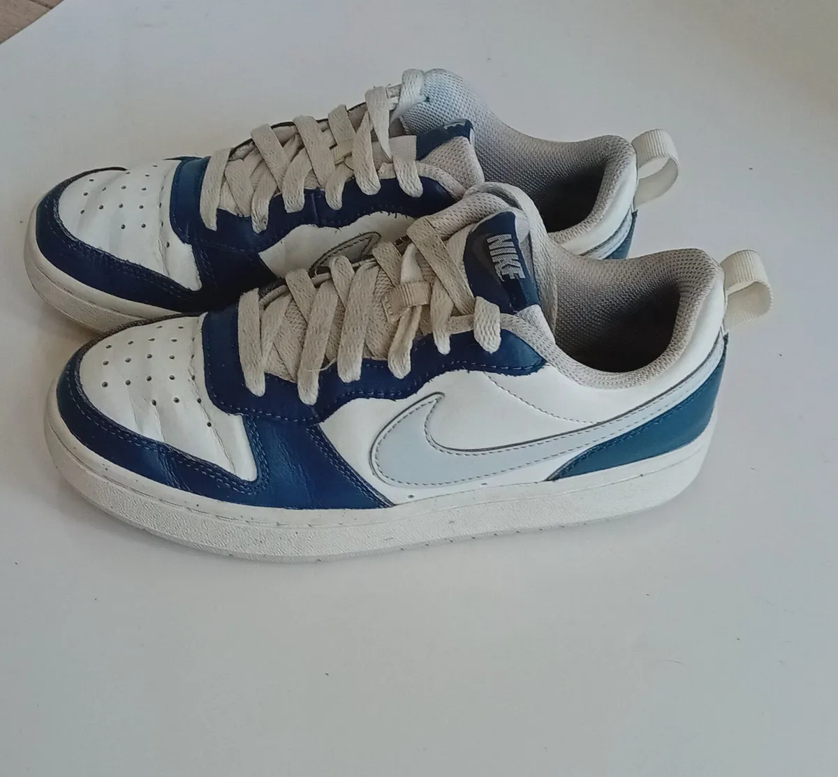 Boys Nike Airforce UK4 - Image 3