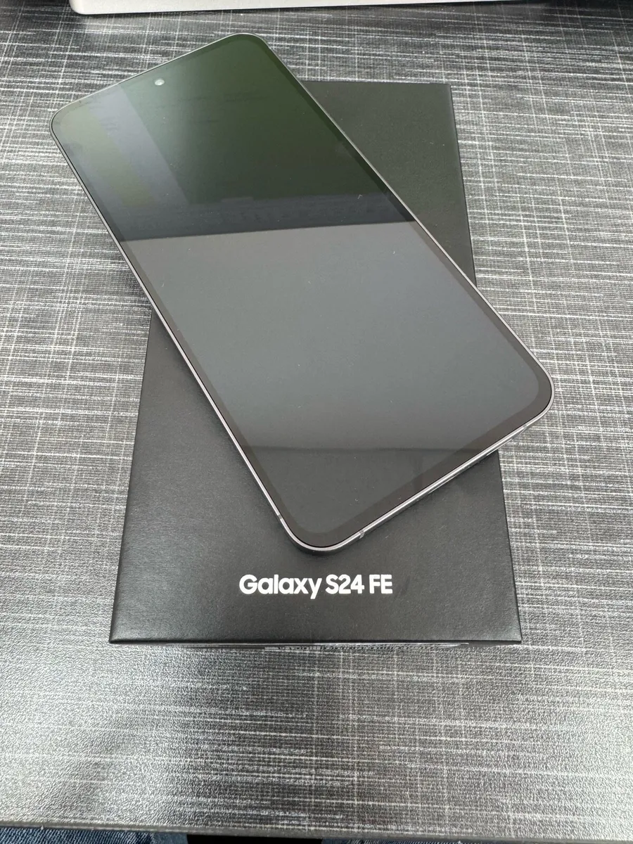 Samsung S24 FE (128gb) 1 year warranty - Image 2
