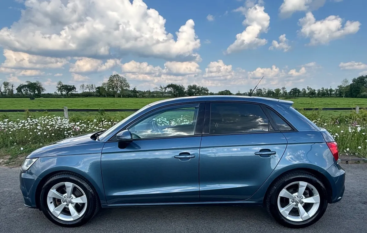 Audi A1  1.6Tdi Sport  2015 - Image 3