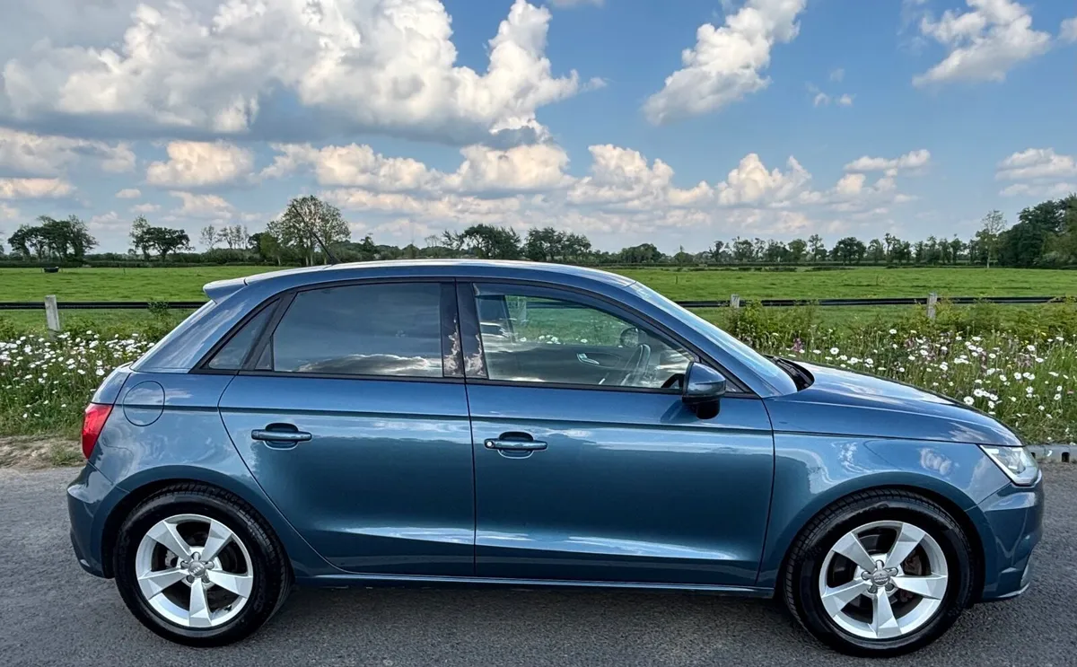 Audi A1  1.6Tdi Sport  2015 - Image 4