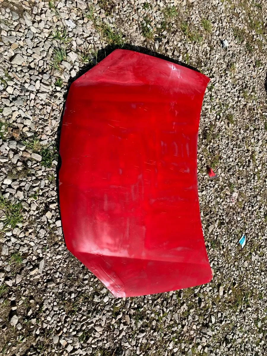 Mk5 bonnet and parts will sell full car for 290€ - Image 1