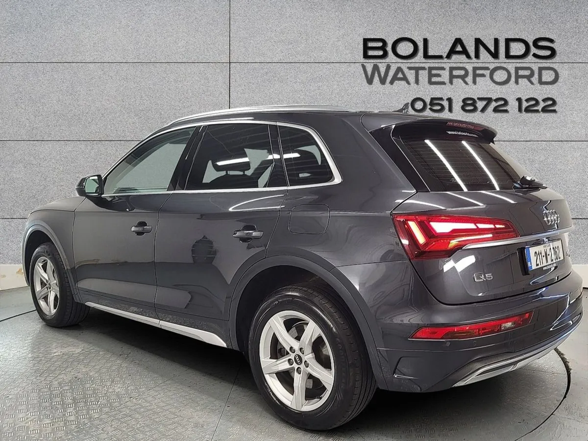 Audi Q5 50 Tfsi e 299HP S Tronic Quattro SE - Image 3