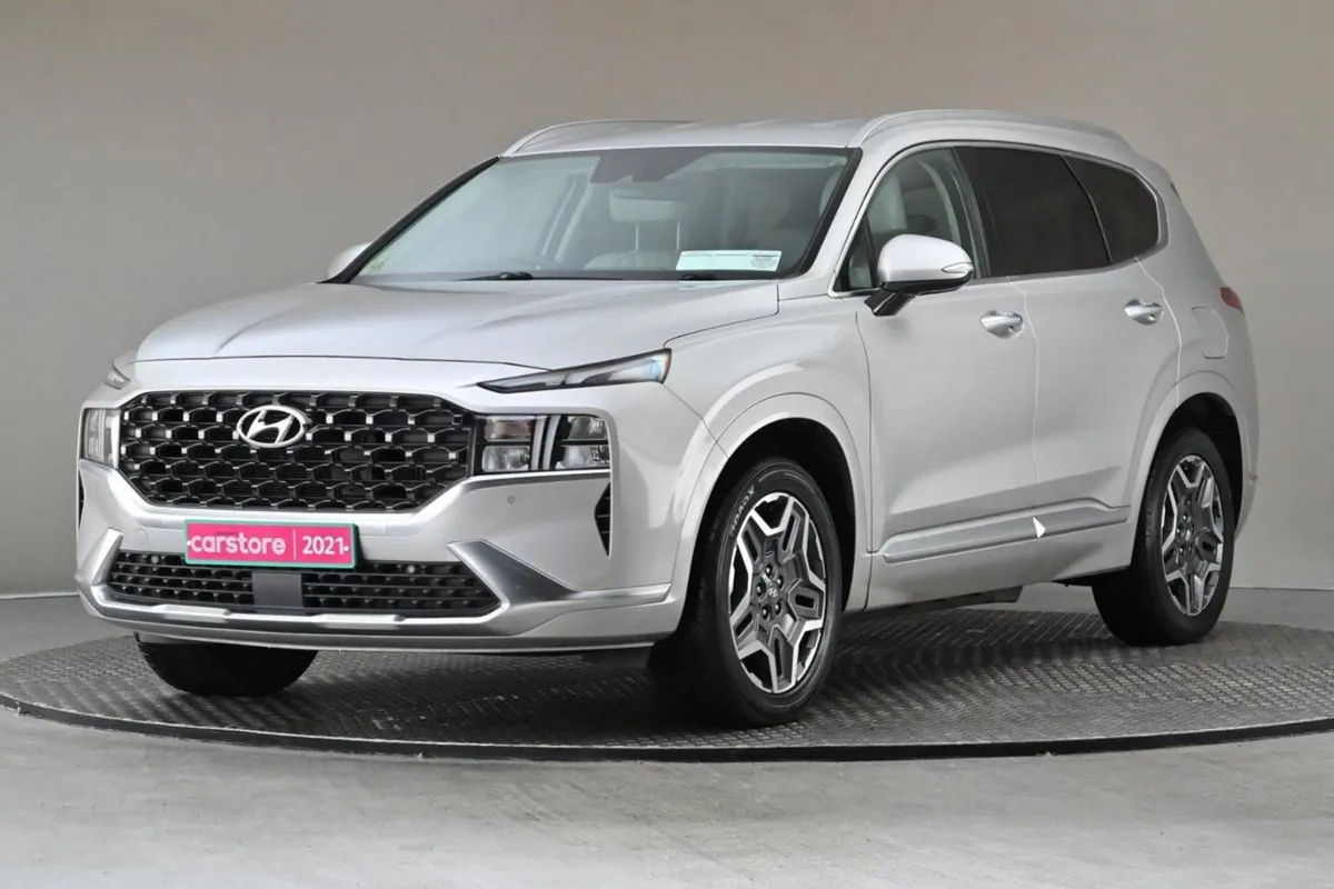 Hyundai Santa Fe 1.6 Phev 4WD Executive Plus 7sea - Image 3