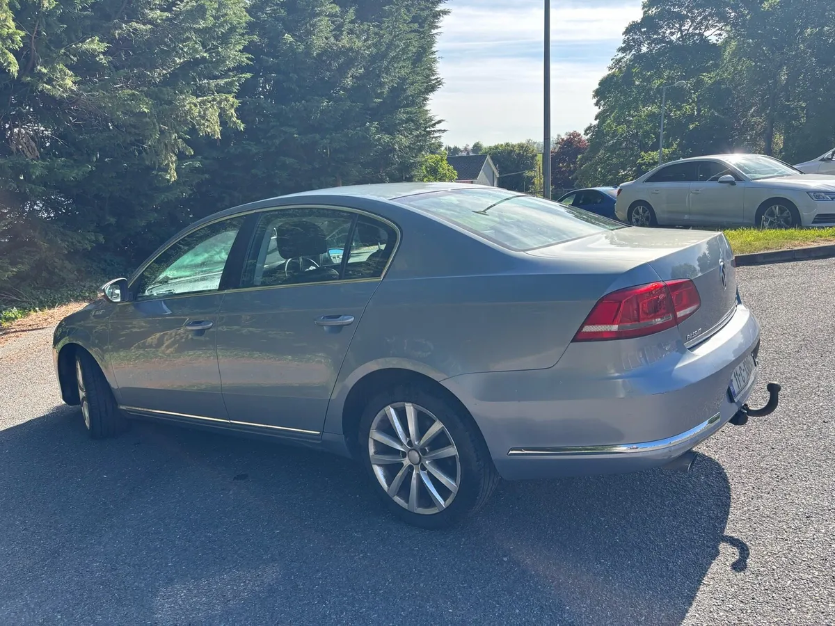 Volkswagen Passat - Image 3