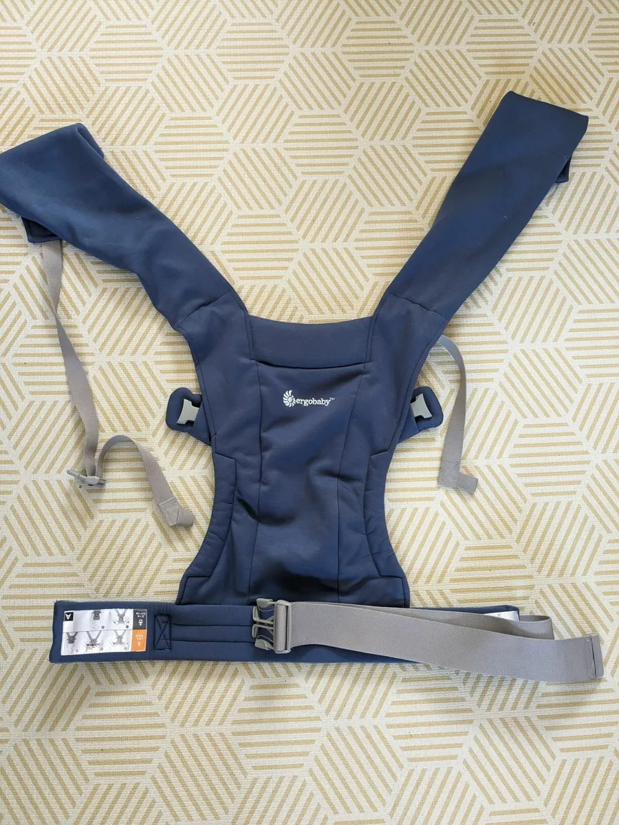 Ergobaby baby carrier - Image 1