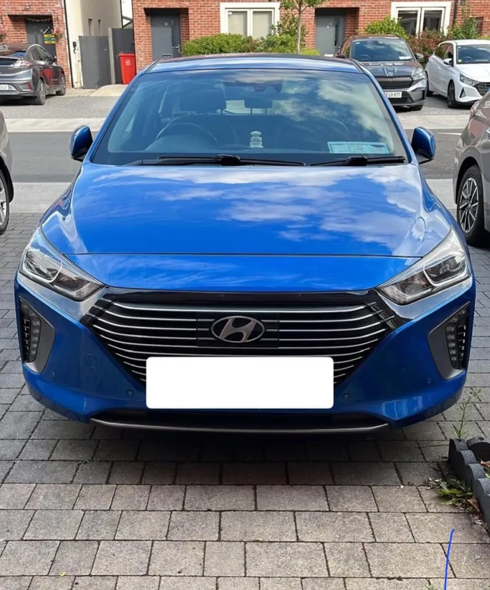 Hyundai Ioniq Plugin Hybrid Premium SE - Image 1