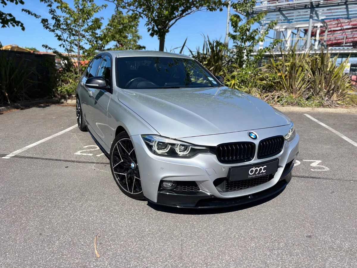 181 BMW 3-Series 330e Hybrid~MSports Shadow Line - Image 3