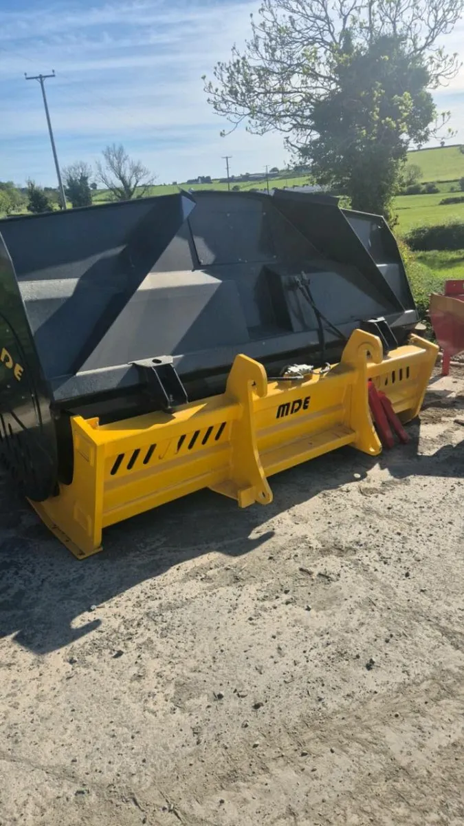 MDE HIGH TIP BUCKETS 9FT 3M3/4.5M3/5M3 - Image 4