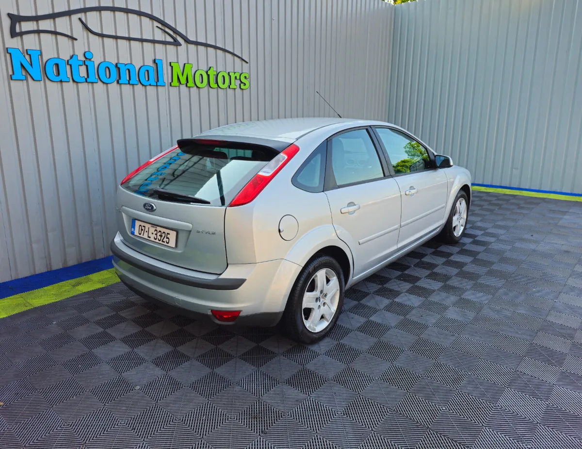 2007 Ford Focus 1.4i Style - Image 3
