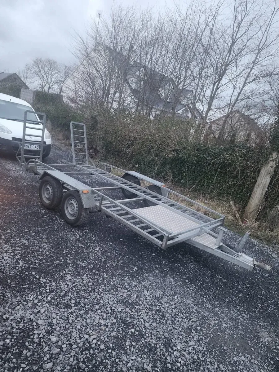 Car transporter