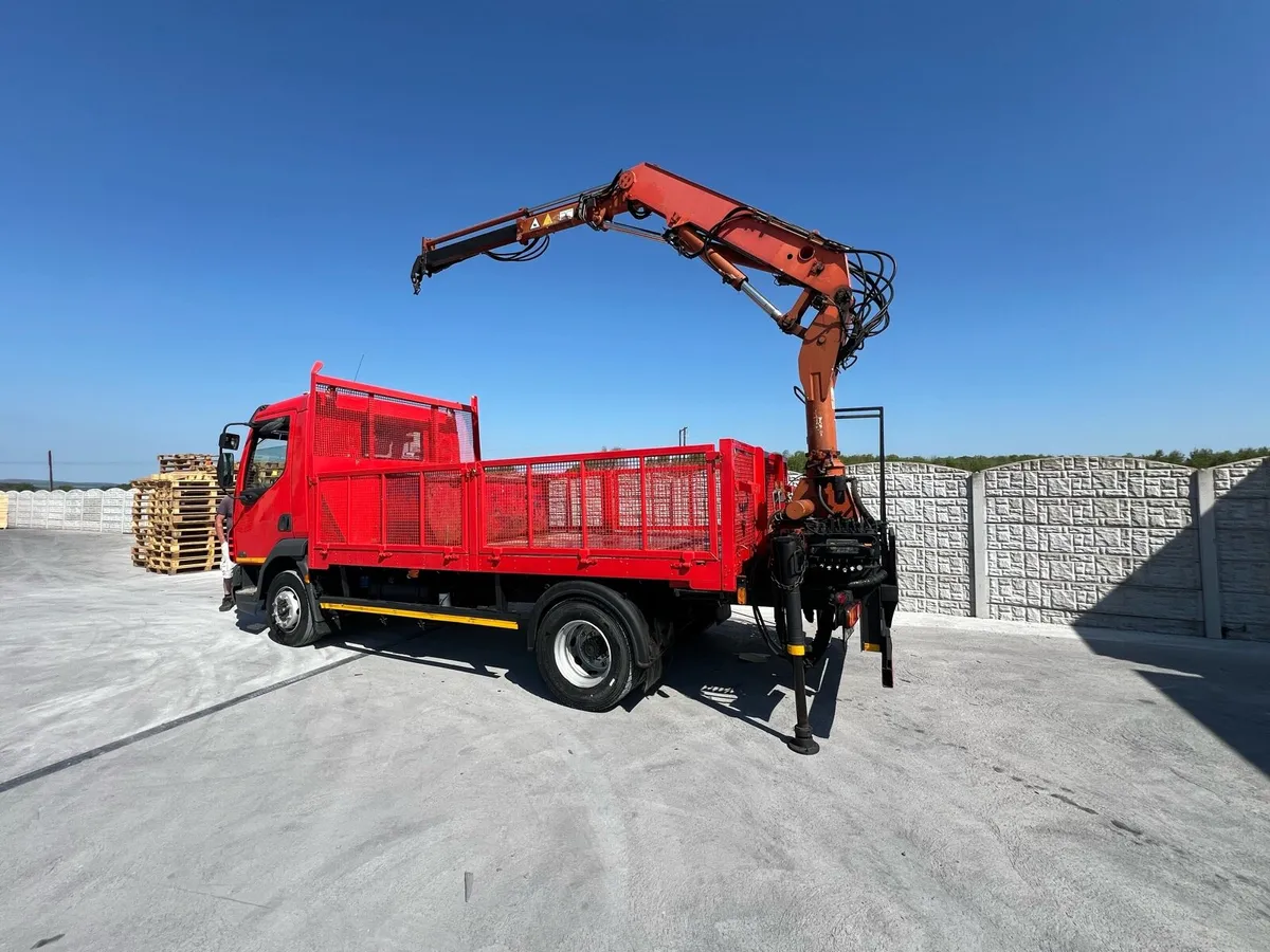 Daf 45-180 hiab-crane truck tax and tested - Image 3