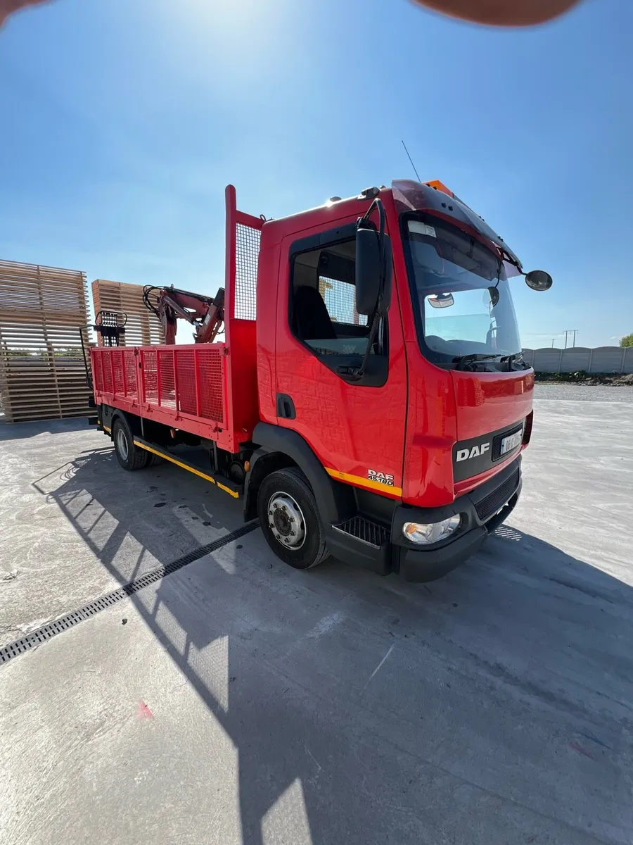 Daf 45-180 hiab-crane truck tax and tested - Image 4