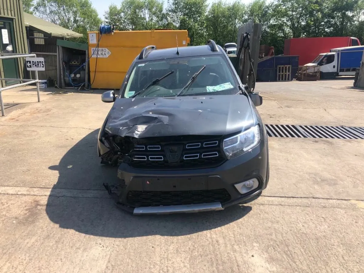 2017 DACIA SANDERO STEPWAY 1.5 dsl (for parts only - Image 4