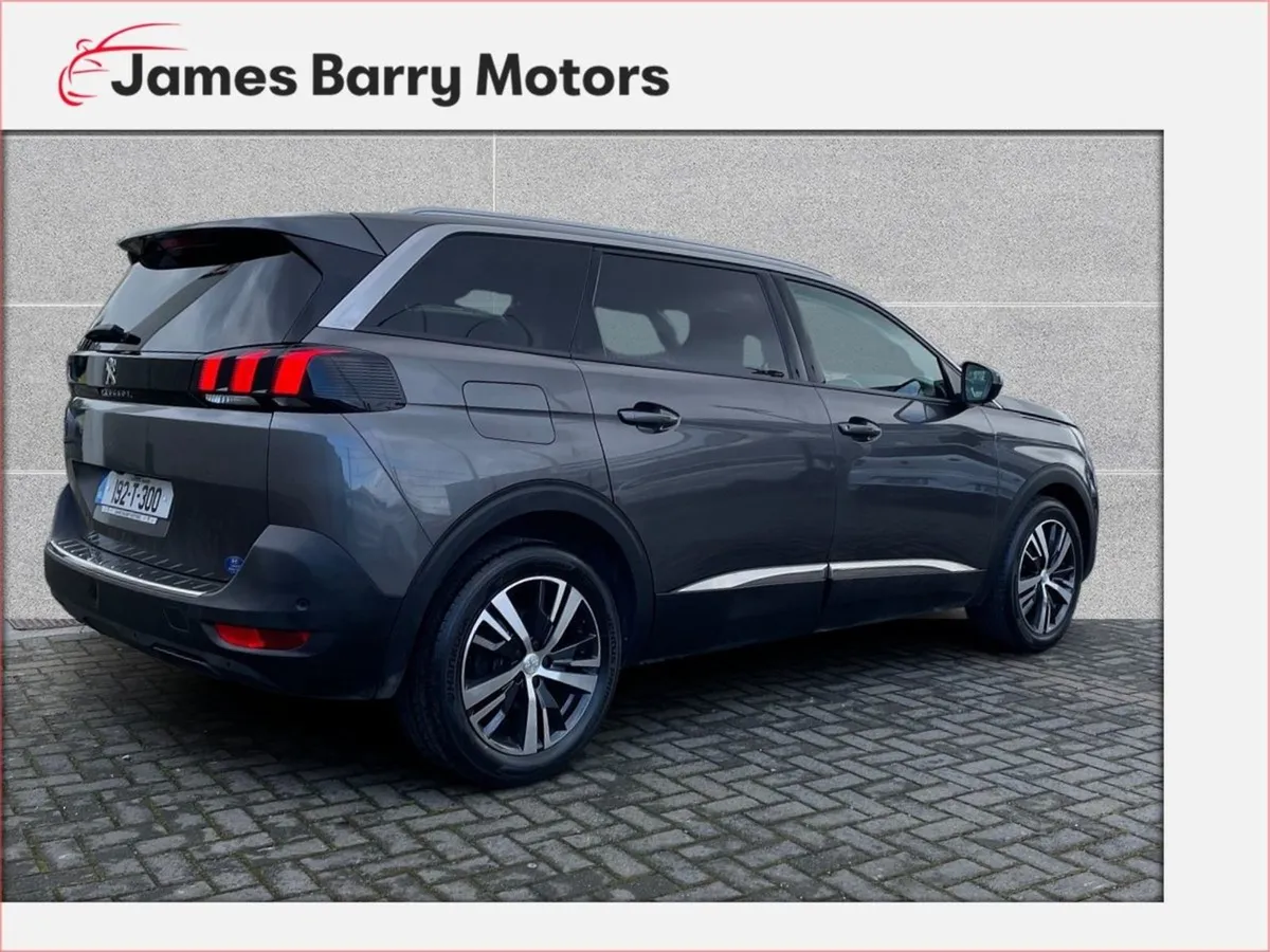 Peugeot 5008 1.2 Puretech 130bhp Allure 7 Seats - Image 4