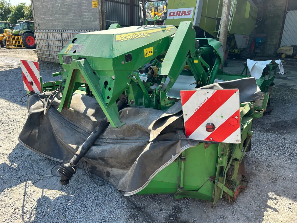 John Deere 131 front mower - Image 1