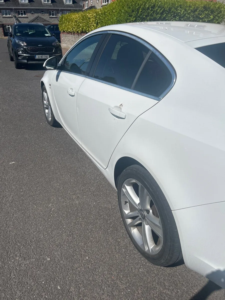 Car - Image 4